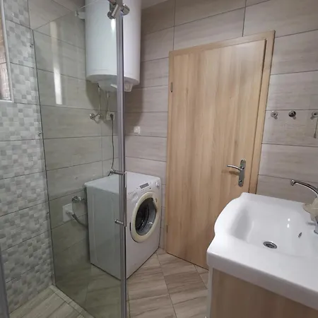아파트 Apartma F&m 보베츠