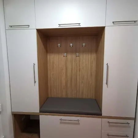 Apartment Apartma F&m *